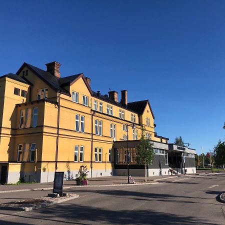 Orsa Jaernvaegshotell Екстер'єр фото